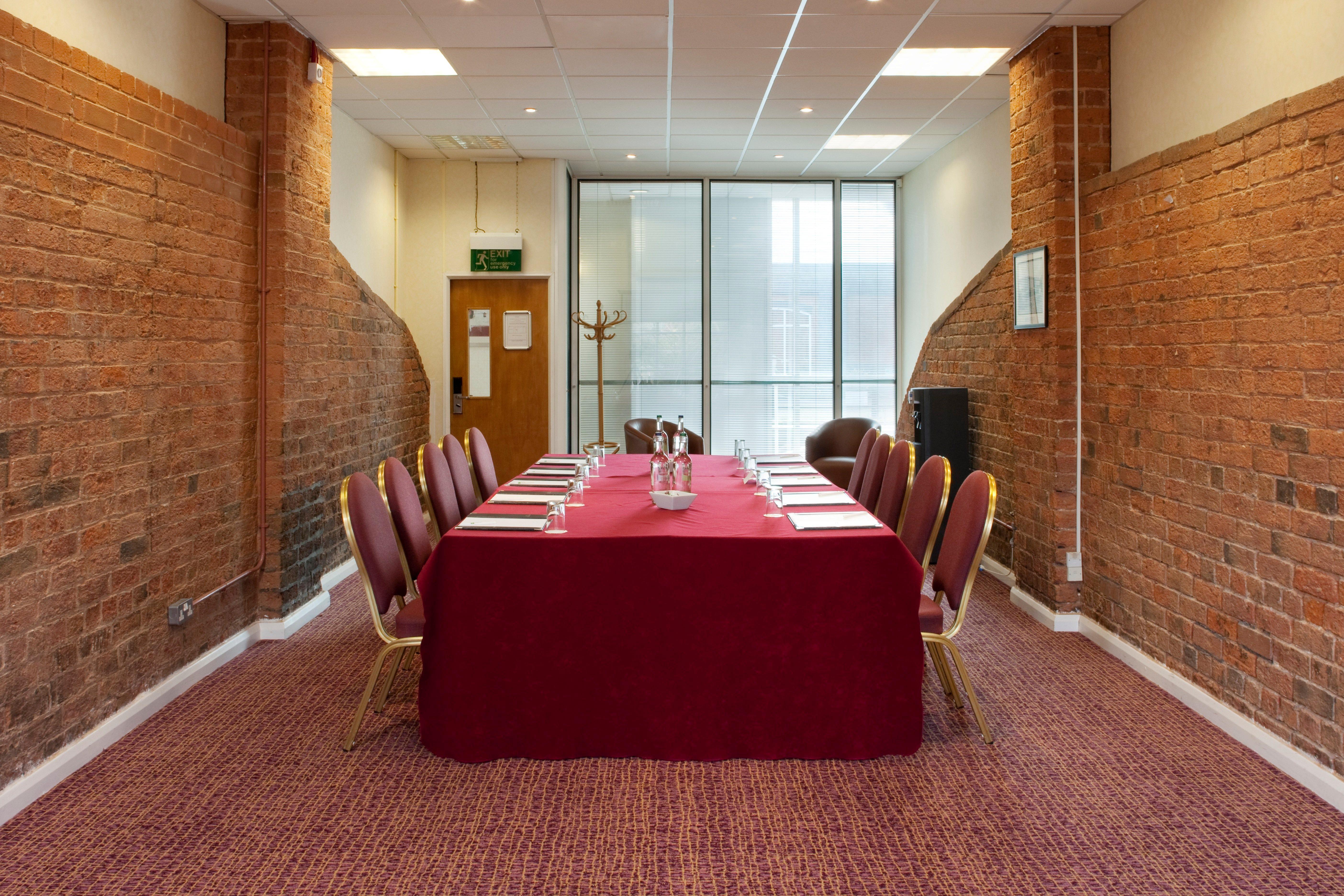 Holiday Inn Ellesmere Port/Cheshire Oaks By Ihg מראה חיצוני תמונה