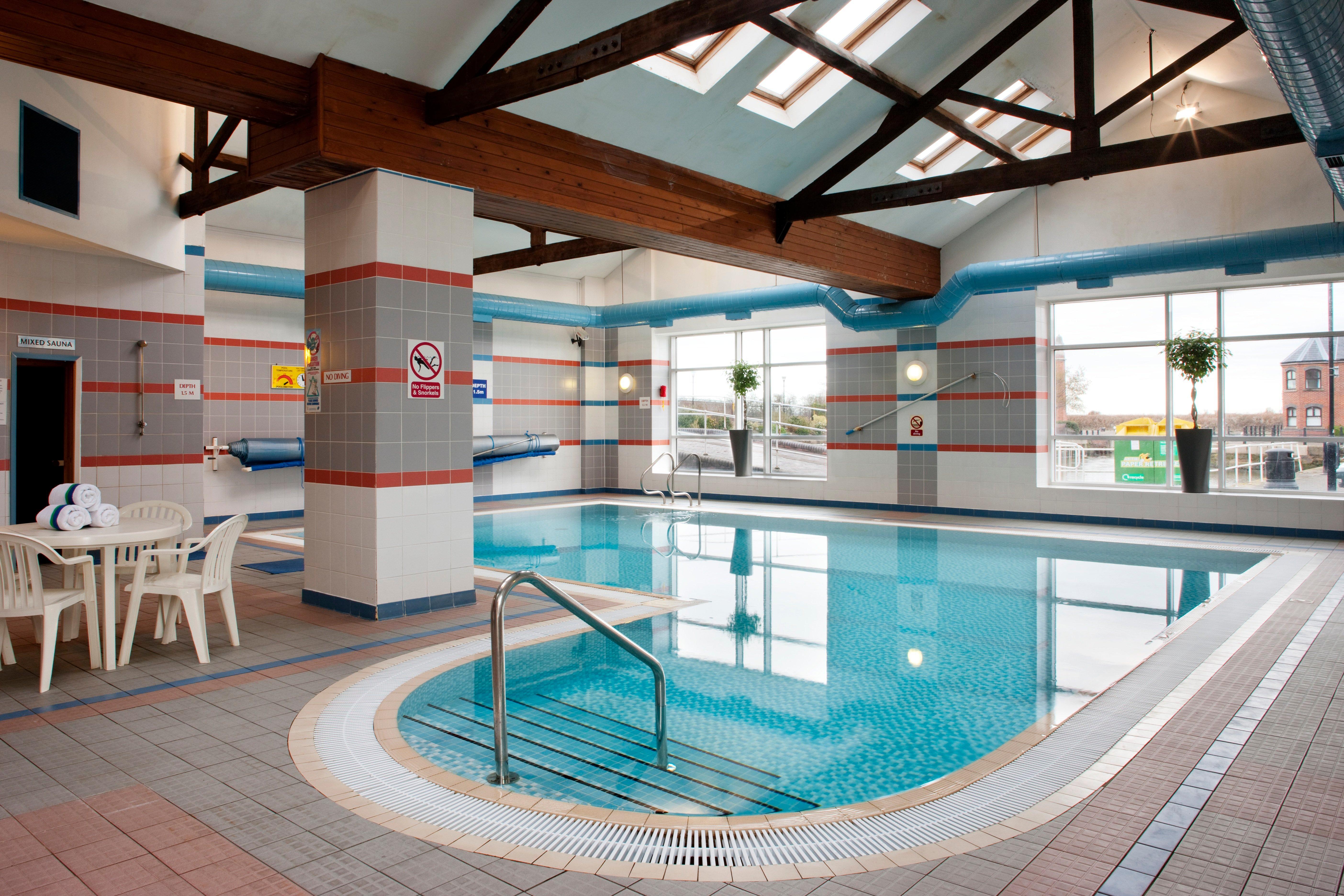 Holiday Inn Ellesmere Port/Cheshire Oaks By Ihg מראה חיצוני תמונה