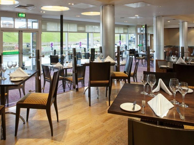 Holiday Inn Ellesmere Port/Cheshire Oaks By Ihg מראה חיצוני תמונה